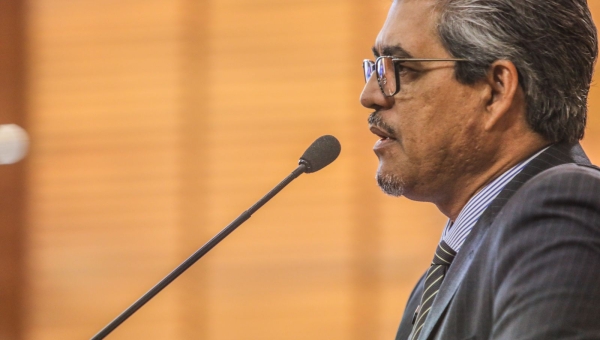 Edvaldo Magalhães lamenta a morte do ex-deputado Luiz Saraiva e diz: “deu uma grande contribuição legislativa”